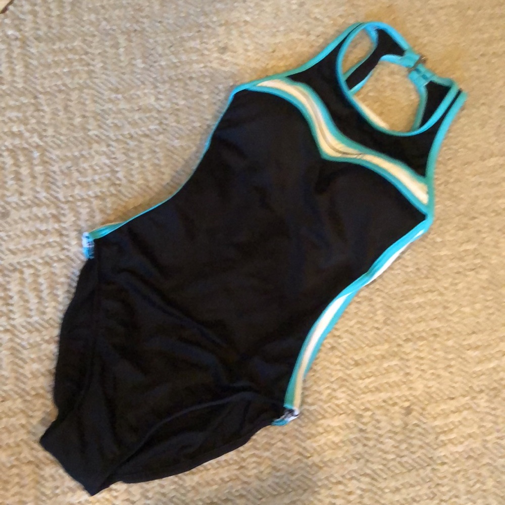 NWOT Miracle Brands Slimming Control High Neck Keyhole back 1pc Swimsuit